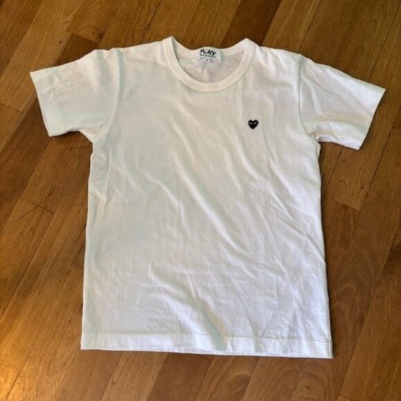 Comme des Garcons PLAY Tops - Comme Des Garcons Tee